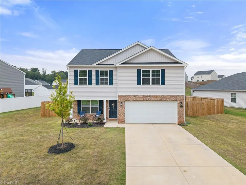 162 East Farm Loop Stokesdale, NC 27537