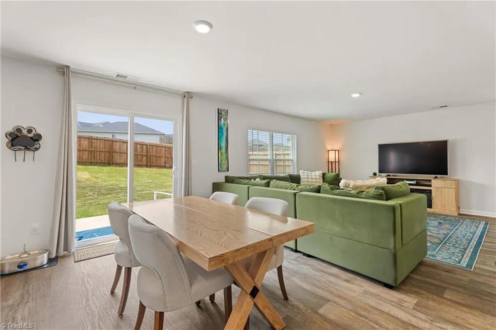 162 East Farm Loop Stokesdale, NC 27537