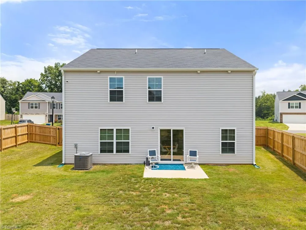 162 East Farm Loop Stokesdale, NC 27537
