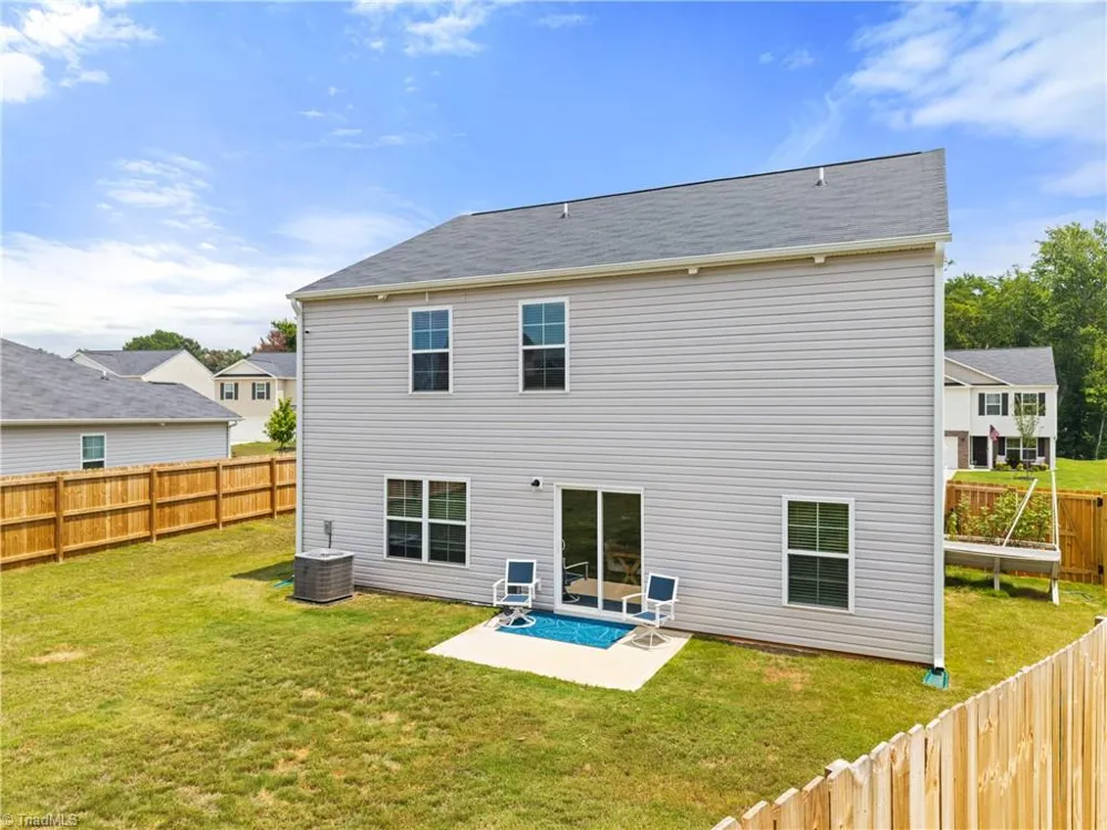 162 East Farm Loop Stokesdale, NC 27537