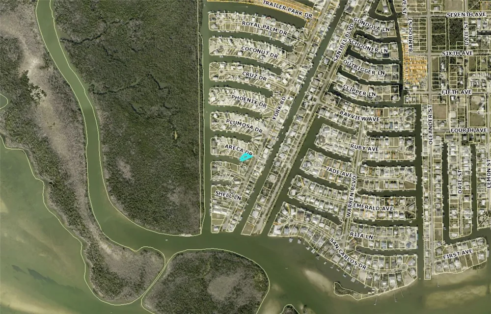 3881 ARECA DRIVE St James City, FL 33956