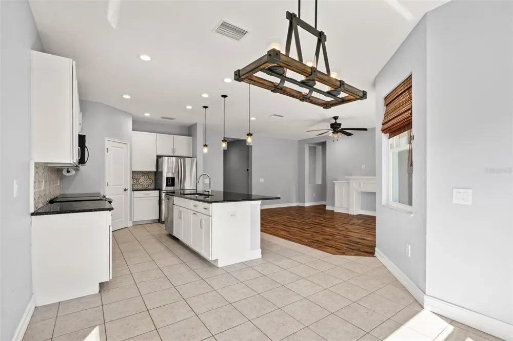 16361 HYDE MANOR DRIVE Tampa, FL 33647