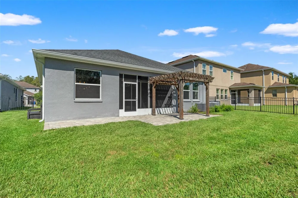 16361 HYDE MANOR DRIVE Tampa, FL 33647
