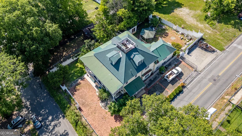 209 E Hagen ST E Dalton, GA 30721