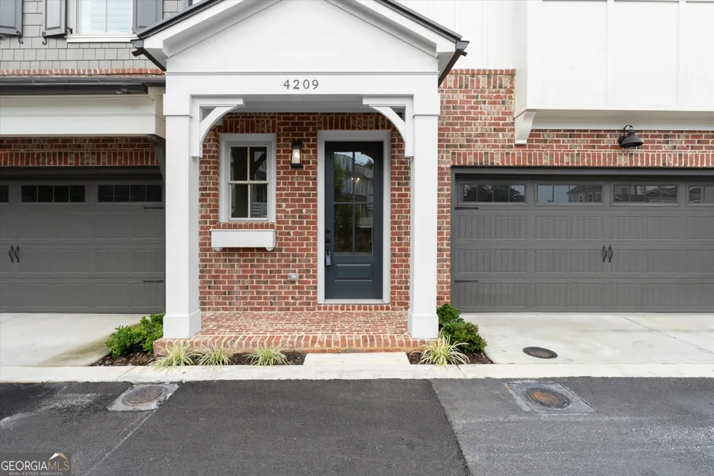 4209 Legacy LN Acworth, GA 30101