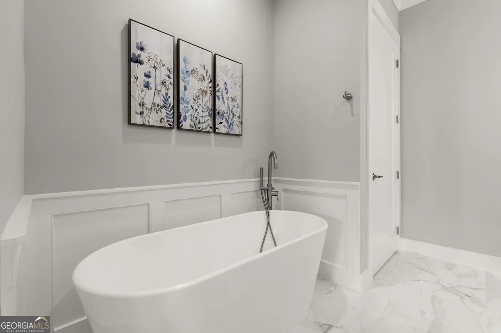 4209 Legacy LN Acworth, GA 30101