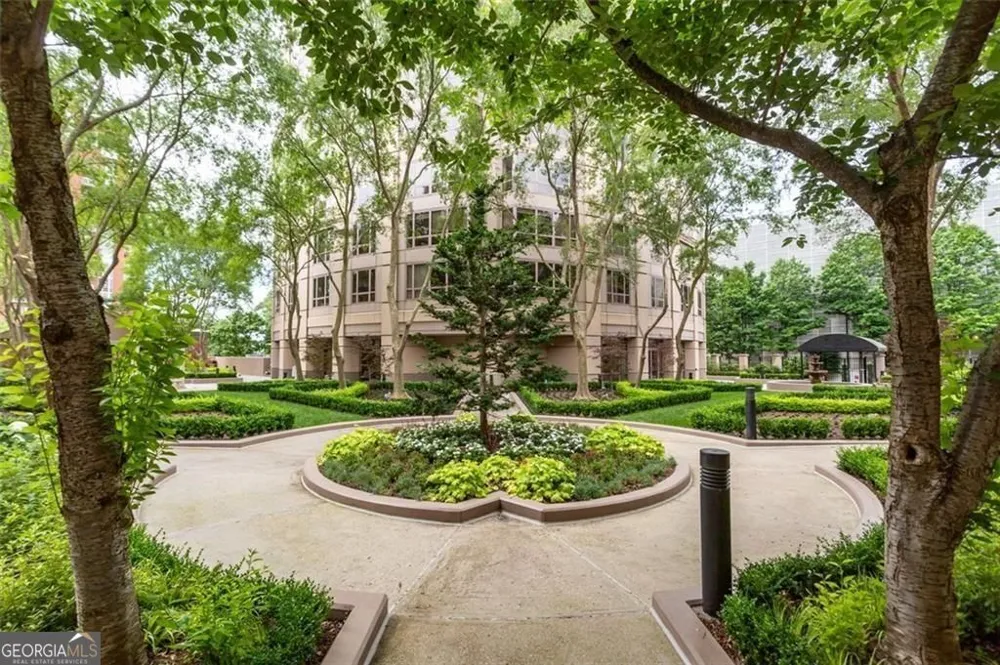 3475 Oak Valley RD Atlanta, GA 30326