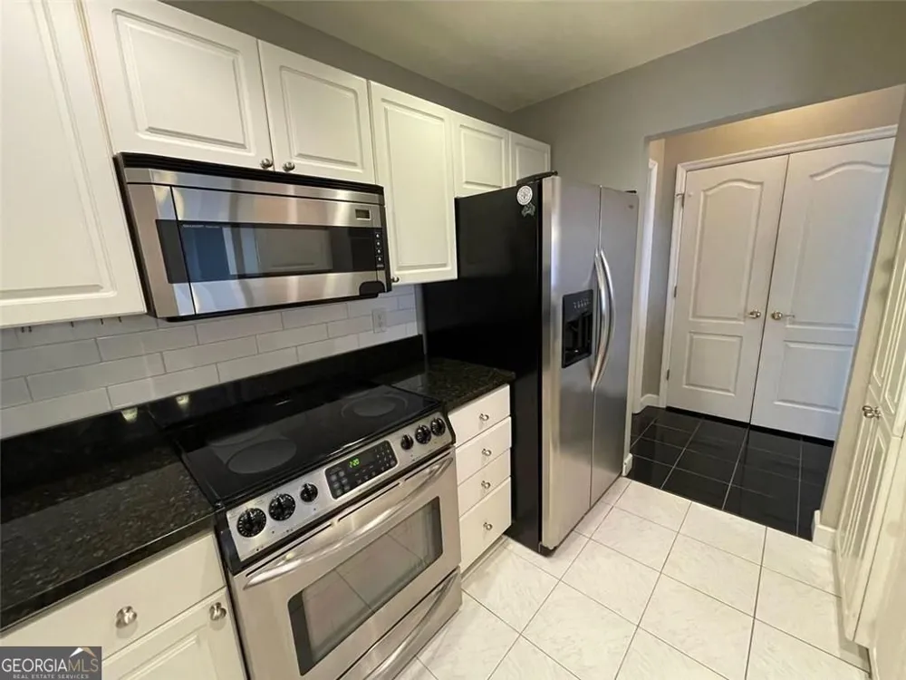 3475 Oak Valley RD Atlanta, GA 30326
