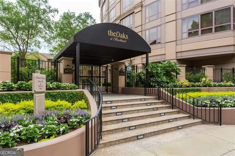 3475 Oak Valley RD Atlanta, GA 30326