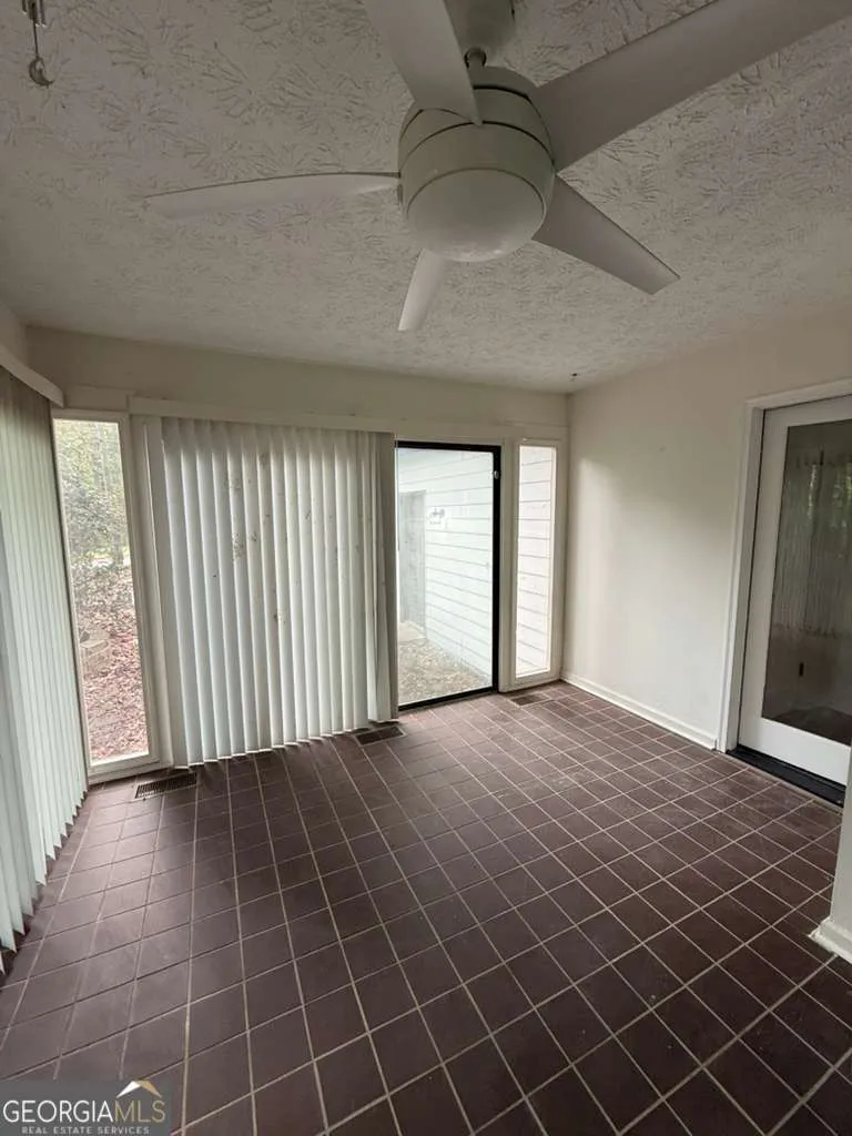 352 N Peak DR Alpharetta, GA 30022