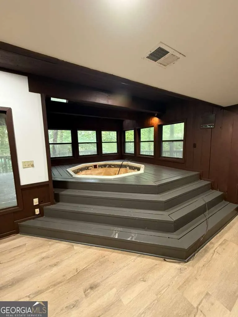 352 N Peak DR Alpharetta, GA 30022