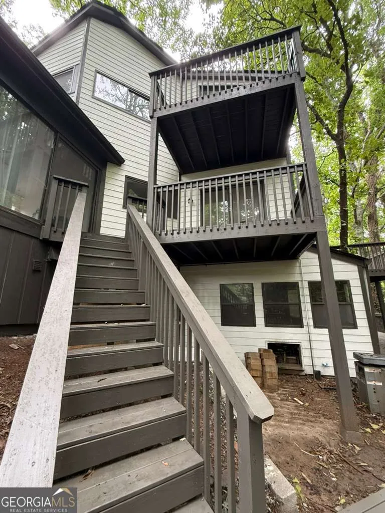 352 N Peak DR Alpharetta, GA 30022