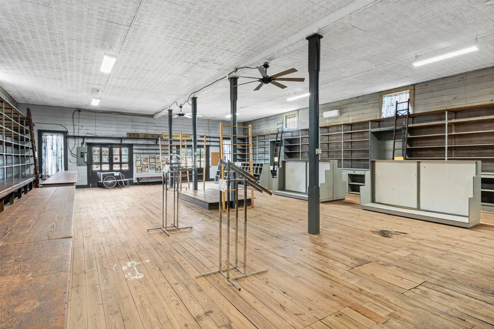413 W Batte Street Cameron, TX 76520