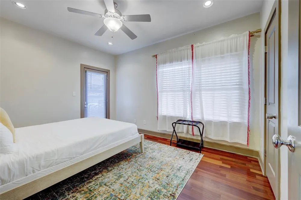 602 W N Loop Boulevard #B Austin, TX 78751