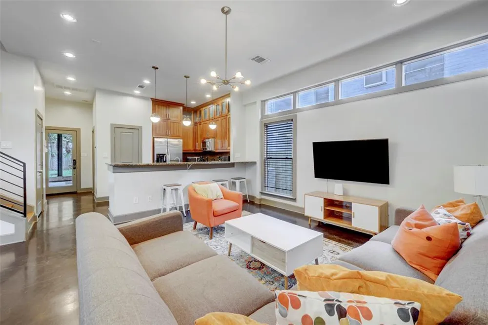 602 W N Loop Boulevard #B Austin, TX 78751