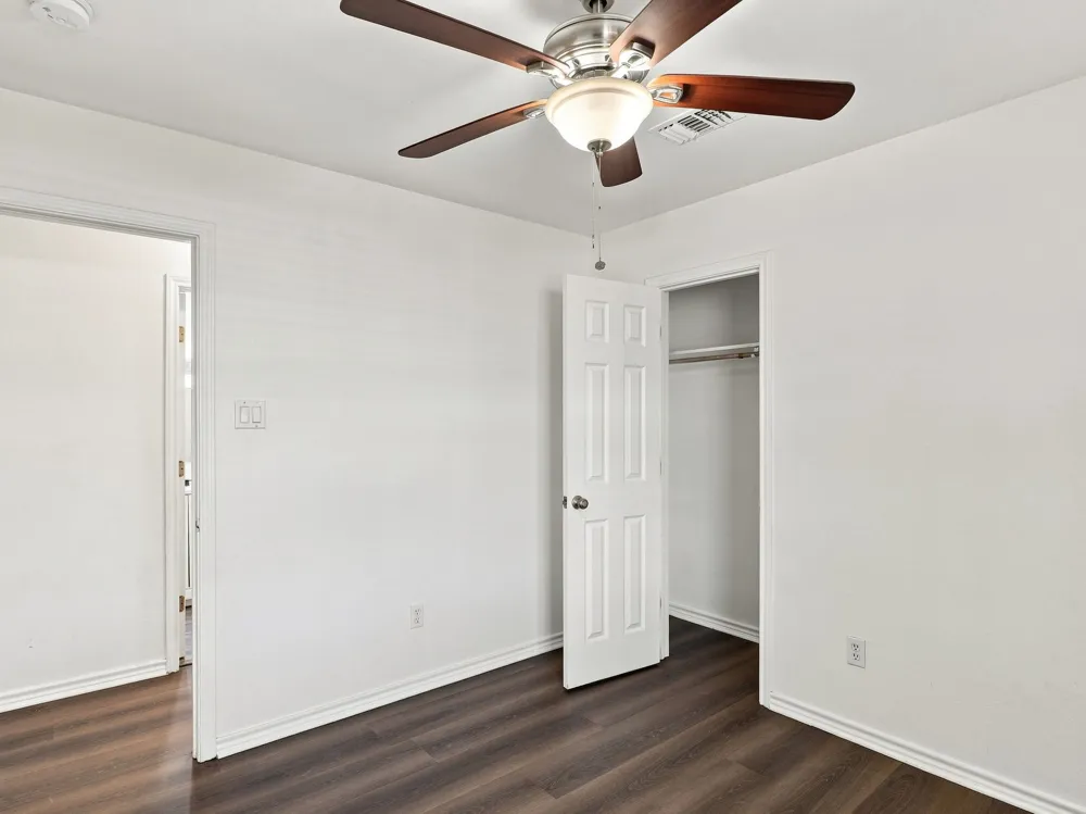 1303 Lovers Lane Bastrop, TX 78602