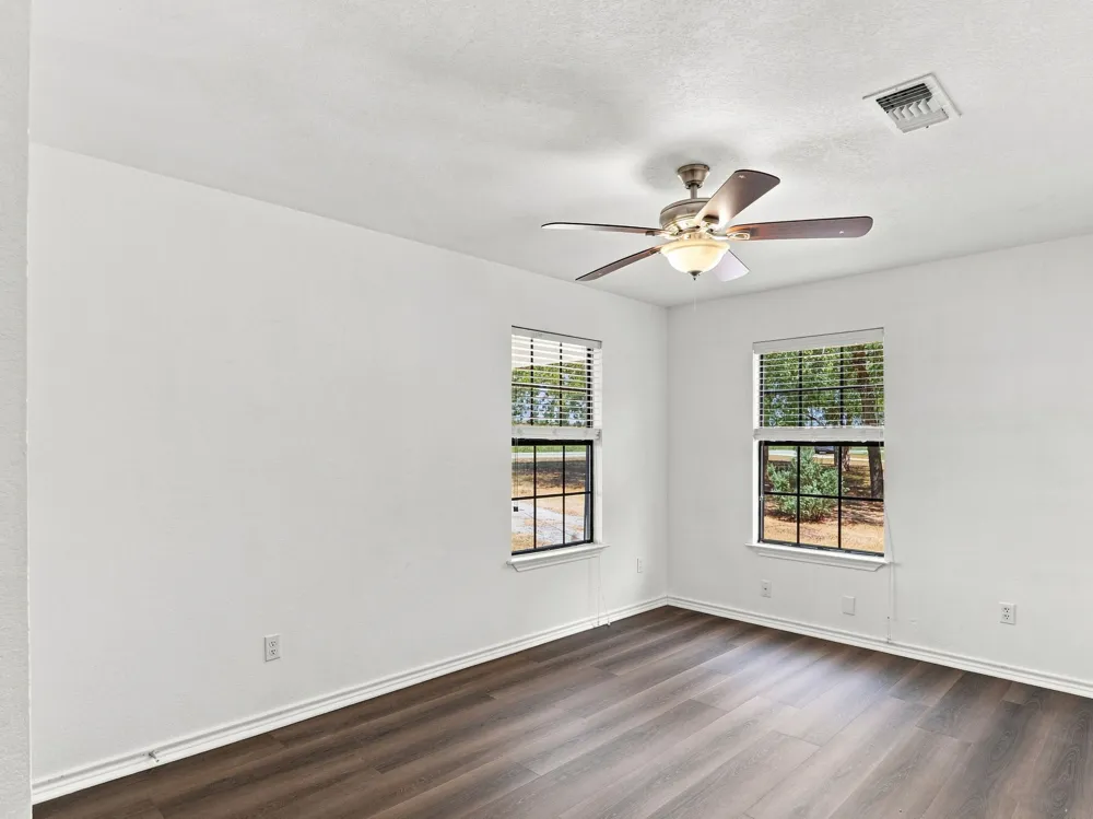 1303 Lovers Lane Bastrop, TX 78602