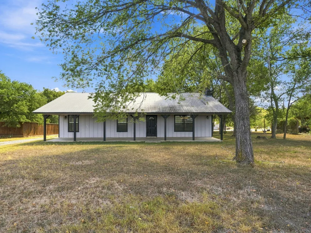 1303 Lovers Lane Bastrop, TX 78602