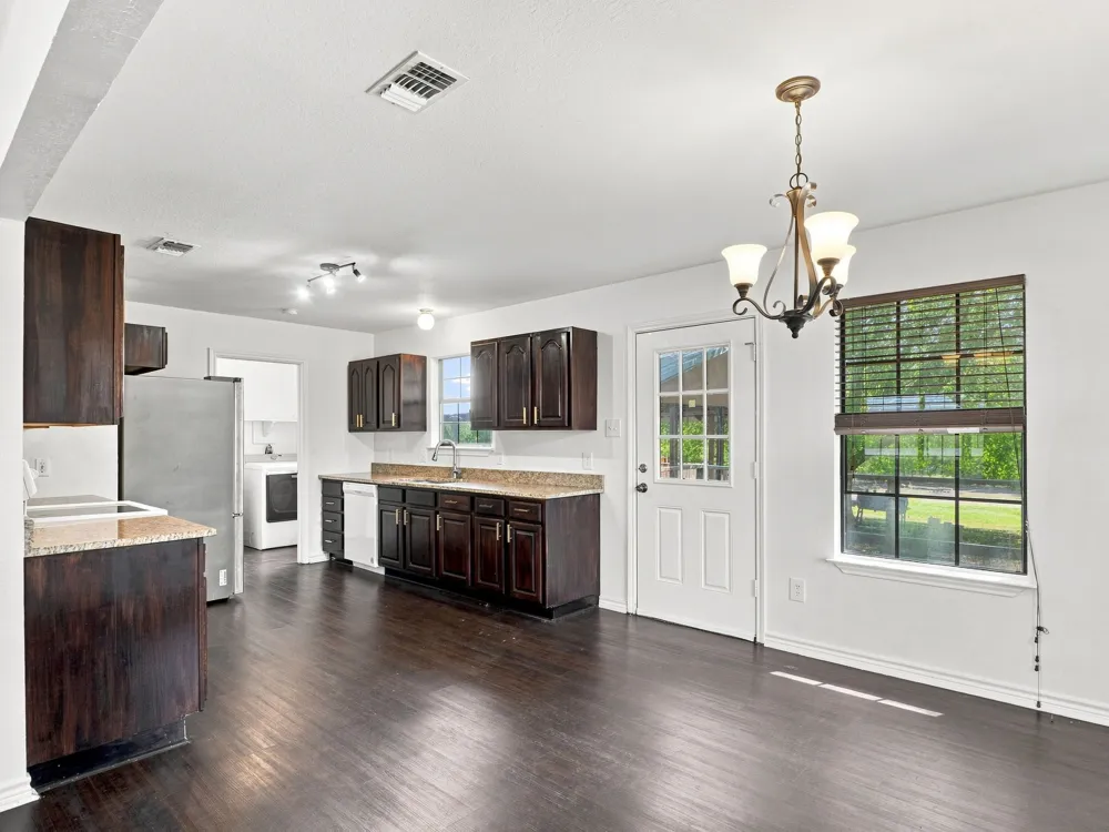 1303 Lovers Lane Bastrop, TX 78602