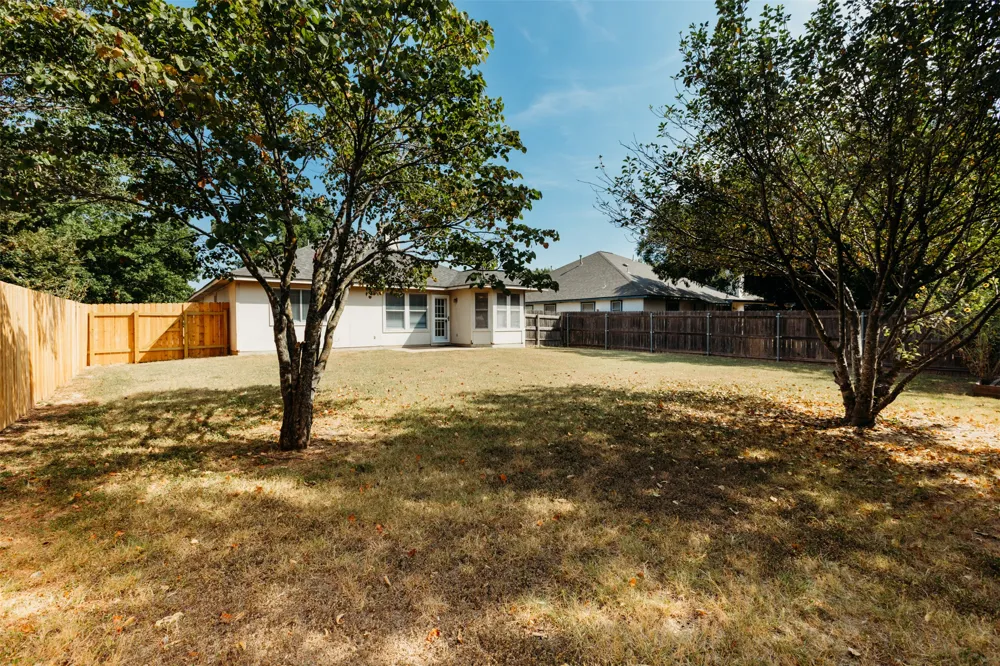 704 Red River Lane Leander, TX 78641