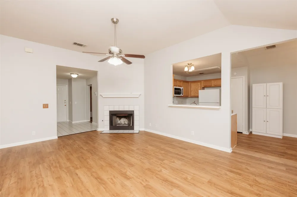 704 Red River Lane Leander, TX 78641