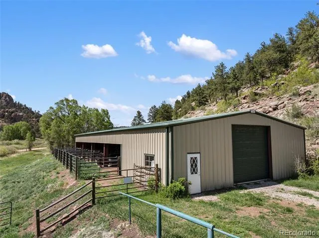 2401 Lakemoor Drive Florissant, CO 80816