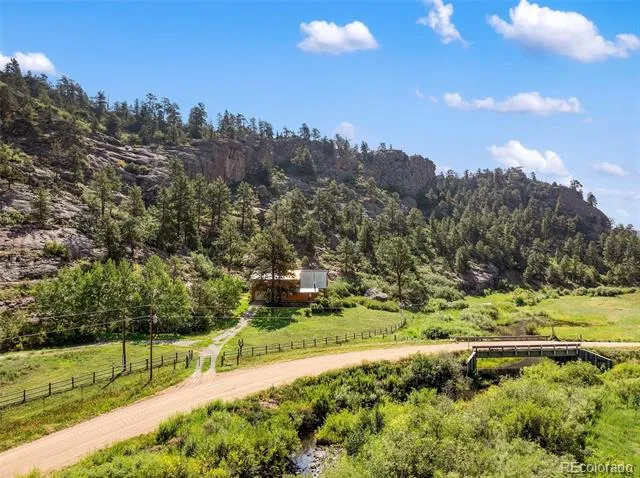 2401 Lakemoor Drive Florissant, CO 80816