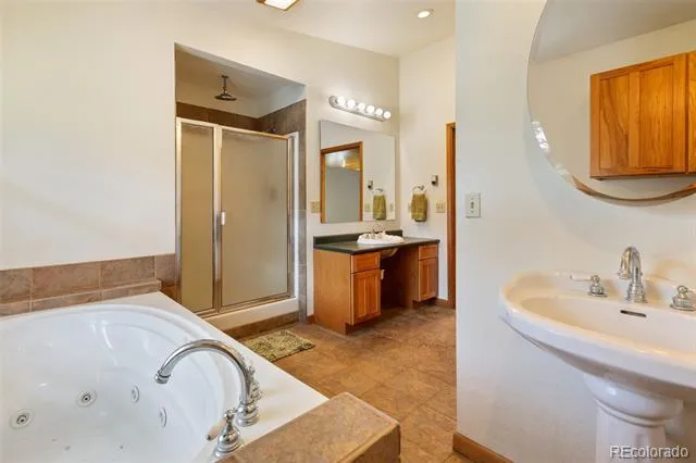 2401 Lakemoor Drive Florissant, CO 80816