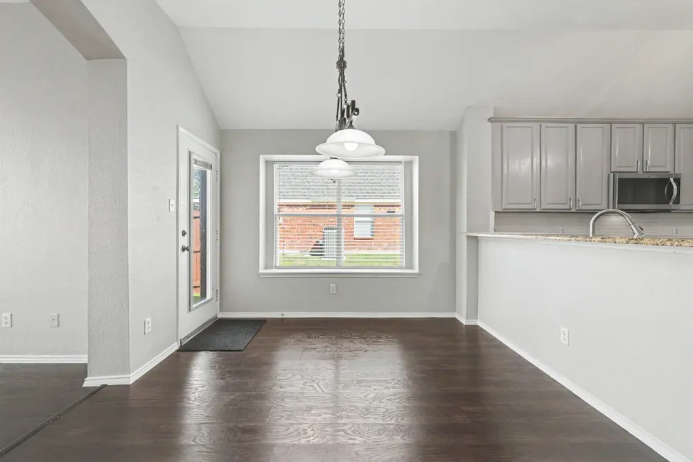 5528 Green Hollow Lane The Colony, TX 75056