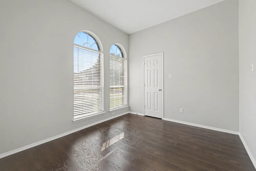 5528 Green Hollow Lane The Colony, TX 75056