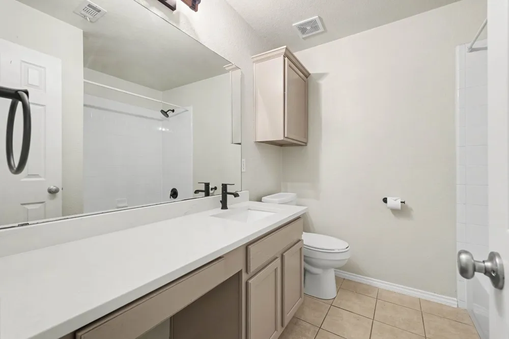 5528 Green Hollow Lane The Colony, TX 75056
