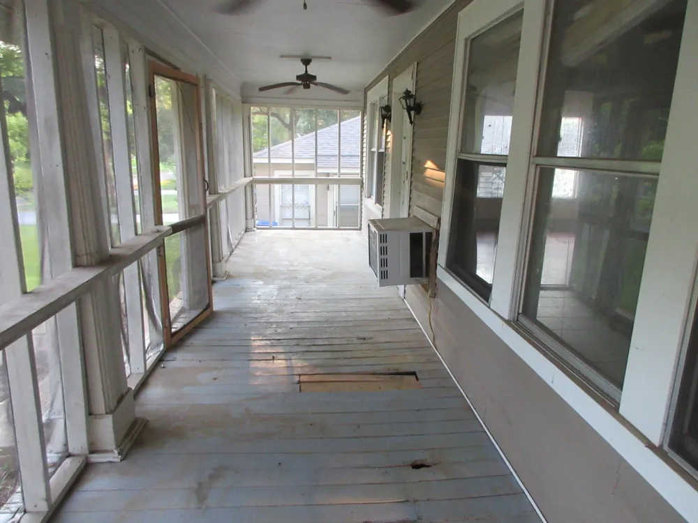 115 E Topeka Street Shreveport, LA 71101