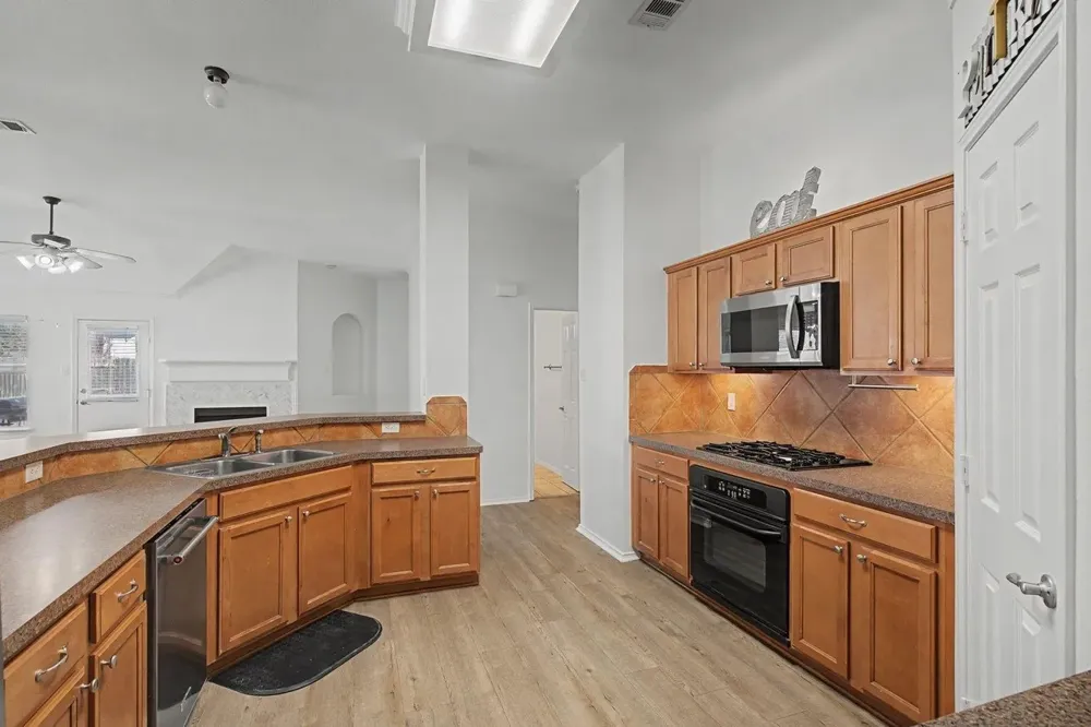 9912 Lamberton Terrace Fort Worth, TX 76244