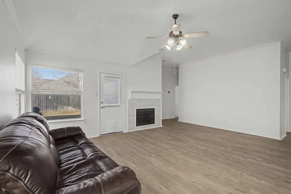 9912 Lamberton Terrace Fort Worth, TX 76244