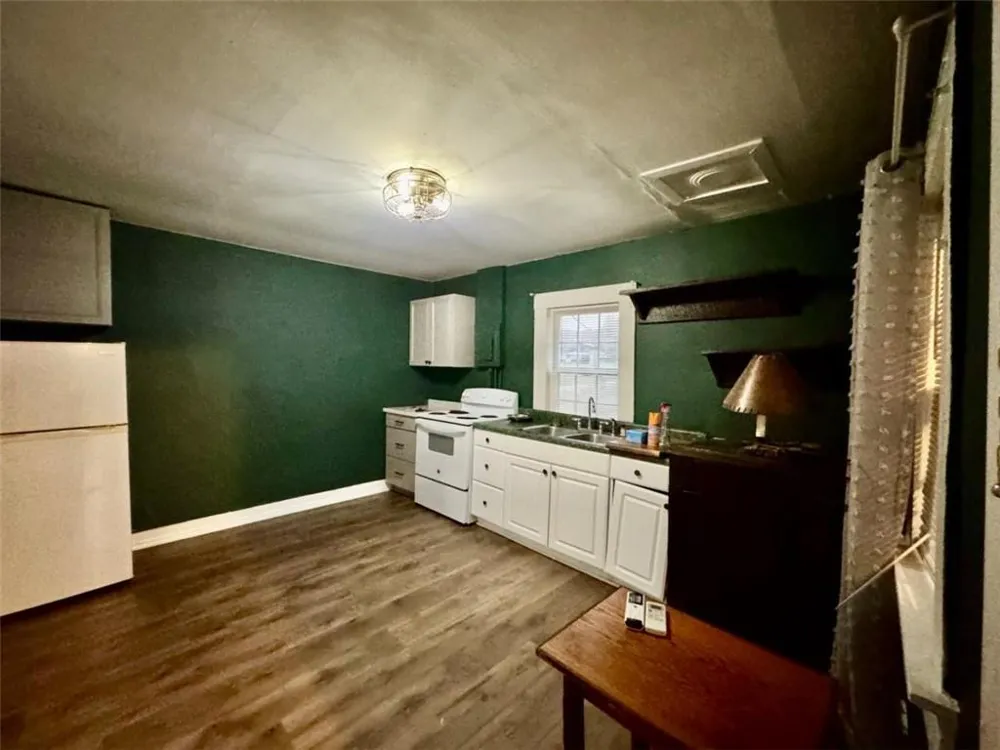 930 Cantrell Road Marble Hill, GA 30148