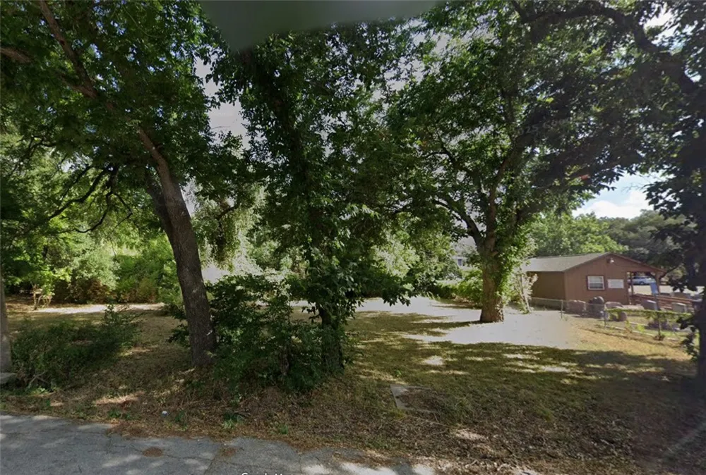 304 E 17th Street E Bryan, TX 77083