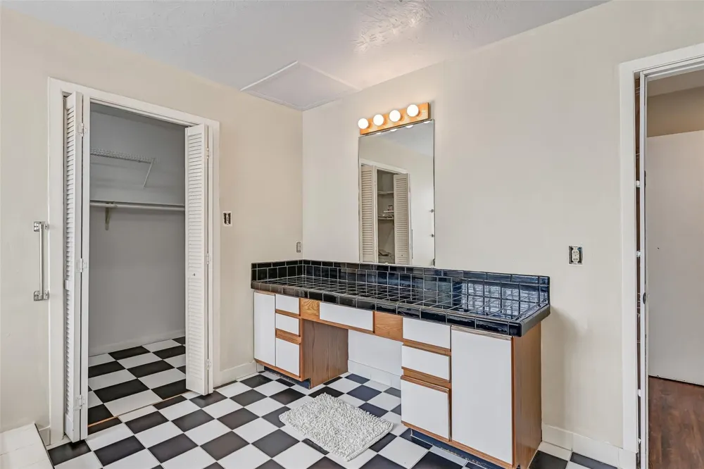 14005 Grambo Boulevard Galveston, TX 77554