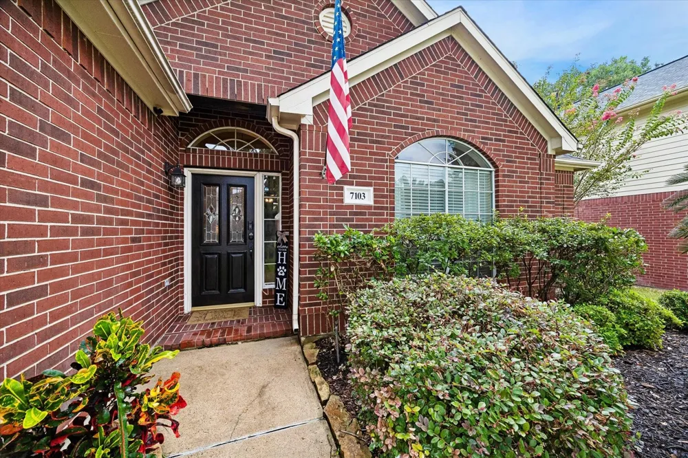 7103 Sweet Violet Trail Kingwood, TX 77346