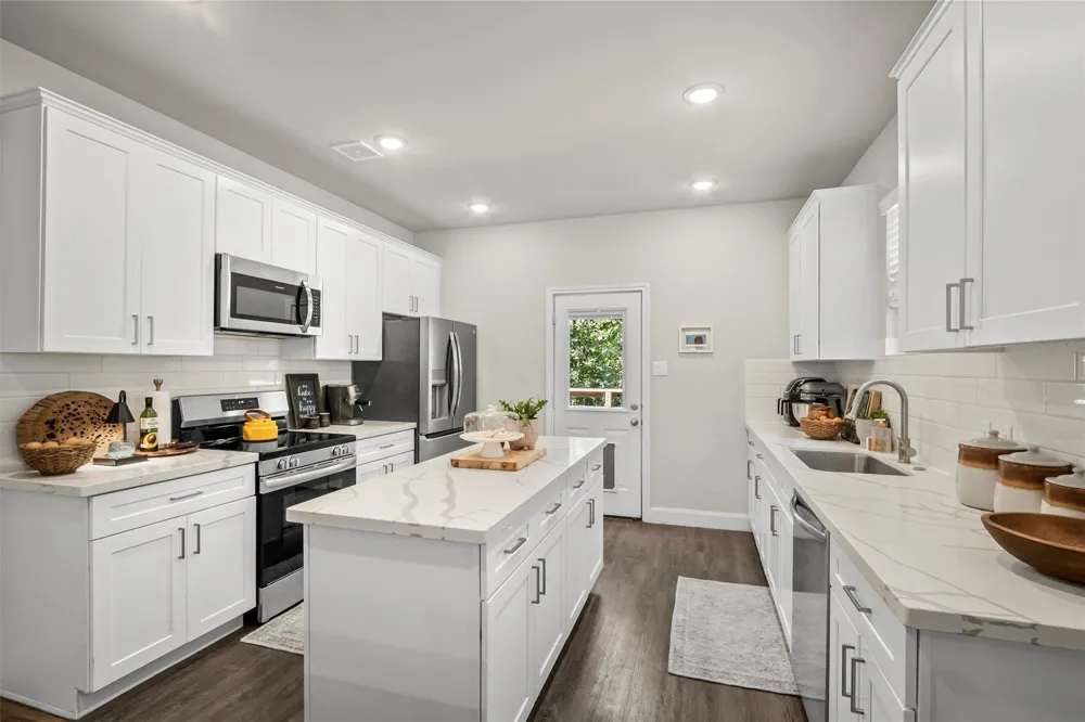 1213 Freedonia Street Montgomery, TX 77316