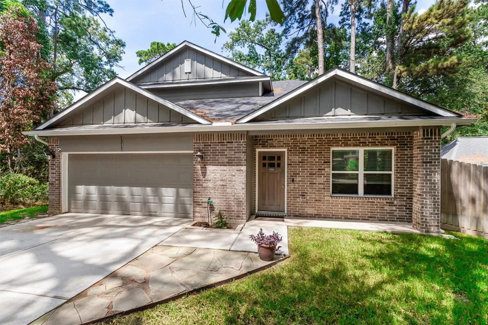1213 Freedonia Street Montgomery, TX 77316