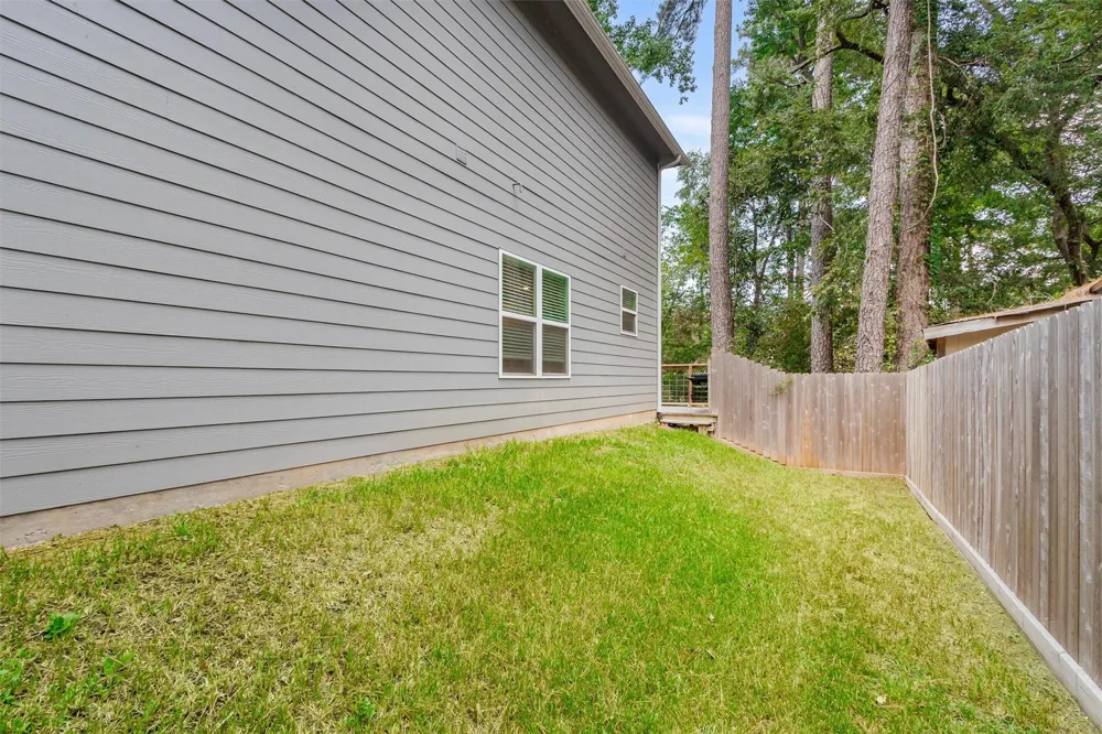 1213 Freedonia Street Montgomery, TX 77316