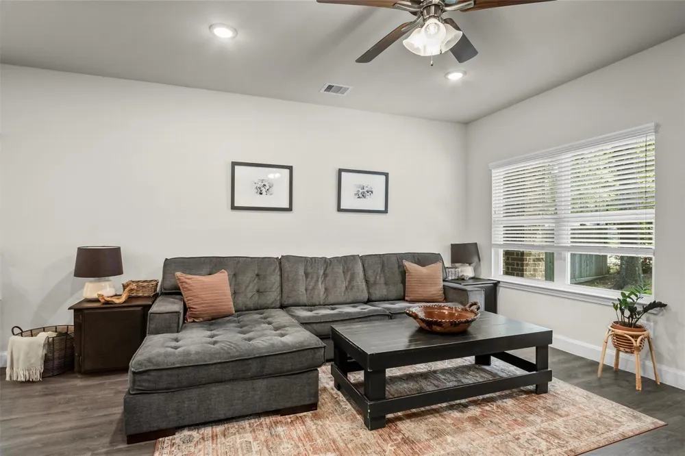 1213 Freedonia Street Montgomery, TX 77316