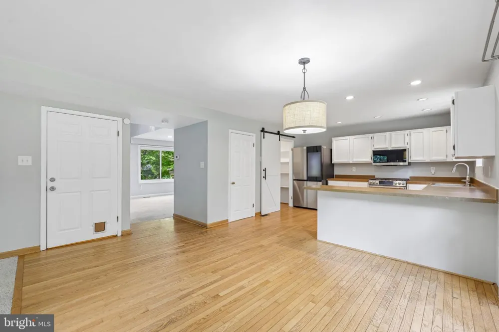 285 MICHENER COURT E Severna Park, MD 21146