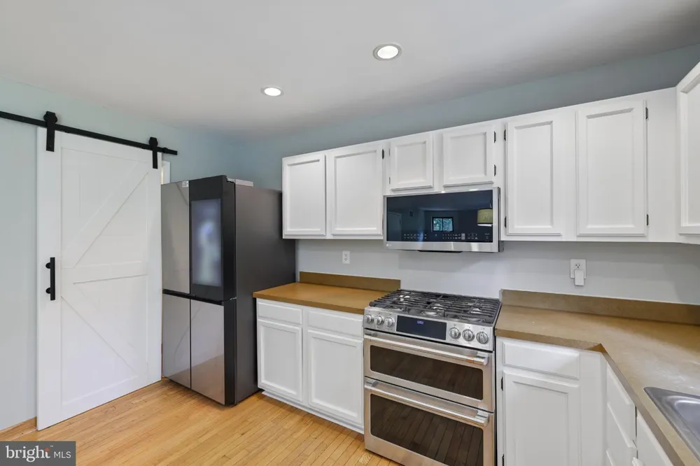 285 MICHENER COURT E Severna Park, MD 21146