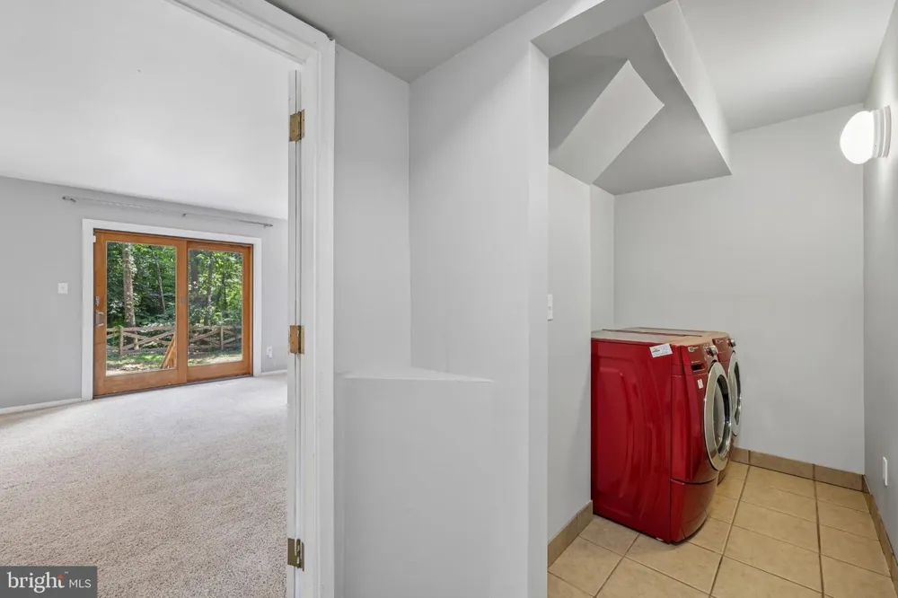 285 MICHENER COURT E Severna Park, MD 21146