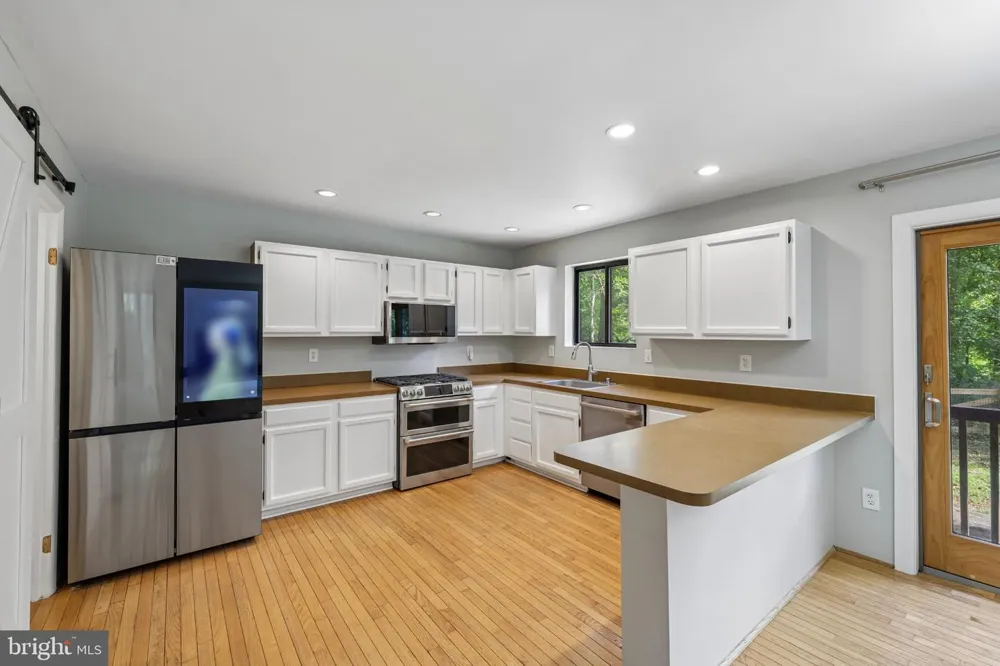 285 MICHENER COURT E Severna Park, MD 21146