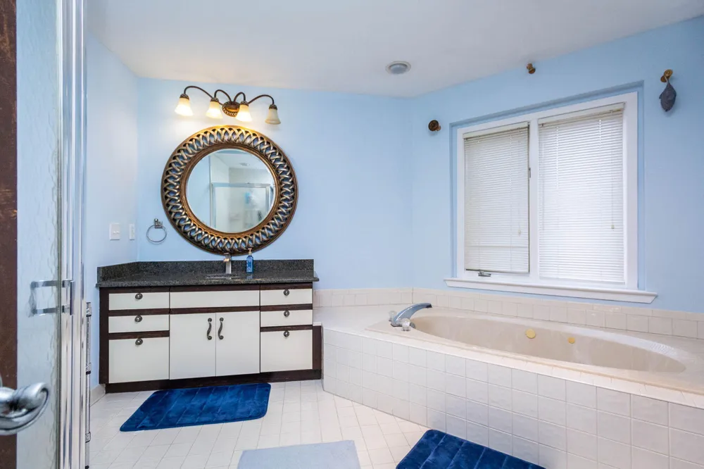 37834 Siena Drive Farmington Hills, MI 48331