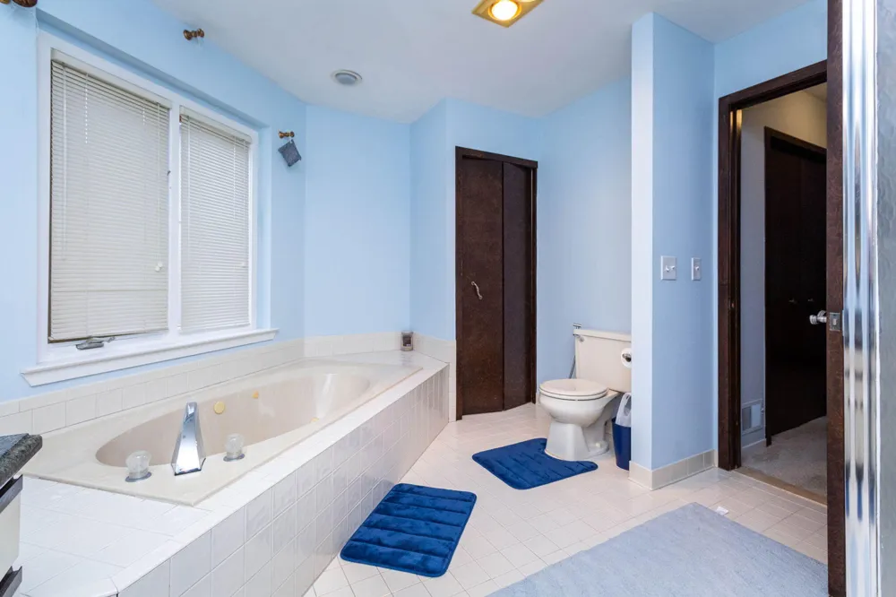 37834 Siena Drive Farmington Hills, MI 48331