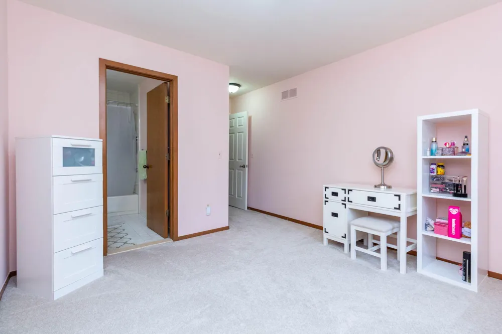 37834 Siena Drive Farmington Hills, MI 48331