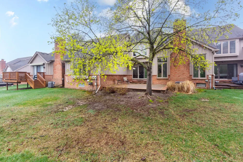 37834 Siena Drive Farmington Hills, MI 48331